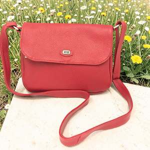 Woman's Genuine Leather Classic Crossbody Bag - Red