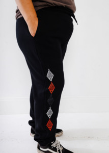 Mana Māori Trackpants - Black