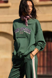 Sweatshirts And Hoodies: Alumni Coolum Crew - Agave