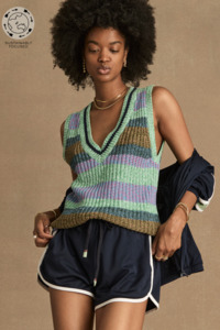 Active Shorts Spin Shorts: Estadio Callie Short - Navy