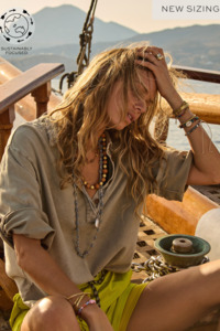 The Upside: Soho Rhea Collared Top - Khaki