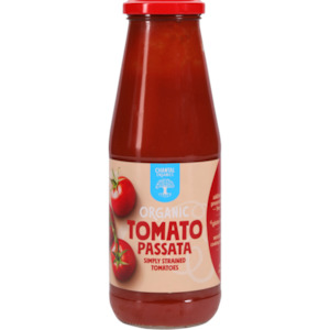 Convenience Food: Organic Tomato passata bottle