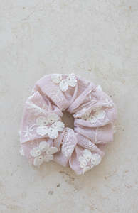 MINI SCRUNCHIE - CELESTE BLUSH