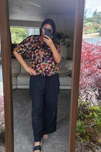 Tops: Short Sleeve Verity Tie Top - Retro Blooms