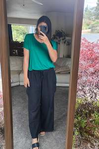 N O O Z Basics: Asymmetrical Tee - Emerald