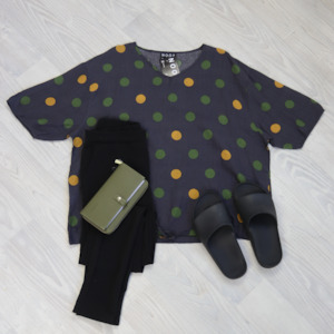 Short Sleeve Verity Tie Top - Grey Dot