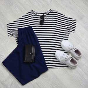 N O O Z Basics: Falling Tee - Black/White Stripe