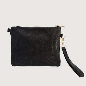 Black White Collection: Miriama Grace-Smith Vegan Leather Viaduct Clutch - Black