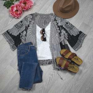 Short Tatiana Embroidered Cardi - B&W