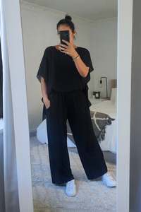 All D T And B T: Floaty Chiffon Top - Black