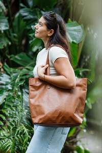 Accessories: The Khandallah Tote - Tan