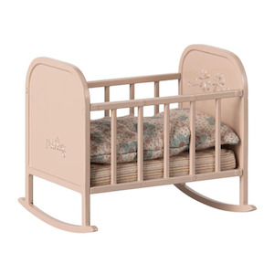 Royal Collection: Maileg Cradle My, Light Rose