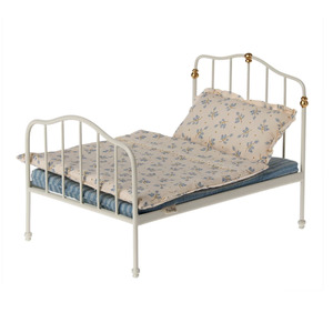 Royal Collection: Maileg Vintage Bed Mouse, Off-White-Blue