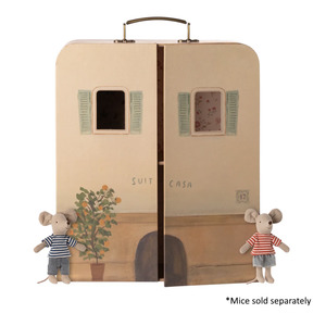 New Maileg 2023: Maileg SuitCasa Portable Dollhouse