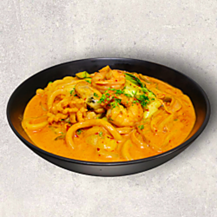★ E9. Spicy Seafood Cream Udon⭐