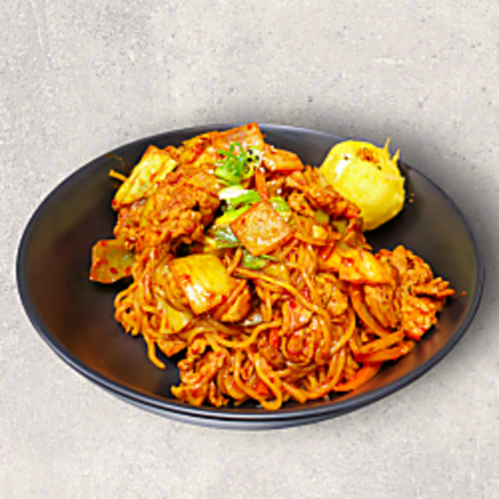 Products: ★ B3. Spicy Pork Yaki Soba