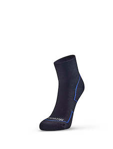 Outdoor Adventure Socks: Lite Multi Sport Quarter - Black