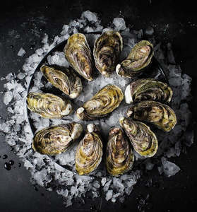 Whole Shell Marlborough Oysters (24 oysters)