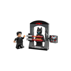 Lego: LEGO Batman 30726 Batman: Bruce Wayne and the Batsuit