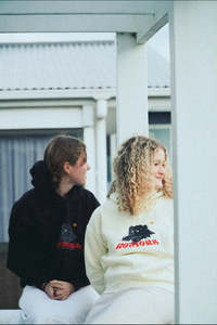 Frontpage: Women’s Bear hoodies