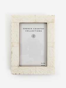 Photoframes: Aria Carved Photo Frame