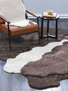 Short Wool Sheepskin Rug