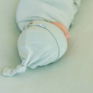 Little Unicorn: little unicorn stretch knit hat & swaddle set