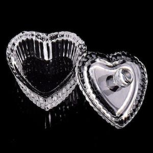 Dappen Dishes: Dappen Dish I Fluted Heart