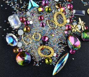 Nail Art: HZ-05 Rhinestone / Gem Pot