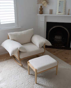 Frontpage: Jolié Rocker & Ottoman