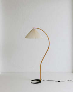 Products: Pleated Floor Lamp nuage-interiors-nz