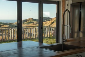 Products: moving to New Zealand Nut Brown Rose