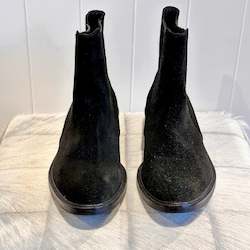 Zambesi Suede Chelsea Boot - SIZE 40