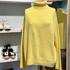 Cashmere Sweater: Lee Matthews Cashmere Sweater - SIZE M