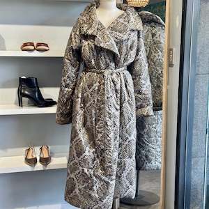 Coats: Norma Kamali Sleeping Bag Coat - SIZE M/L