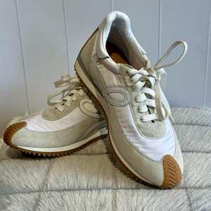Frontpage: Loewe Flow Runner Sneaker AS NEW - SIZE 40