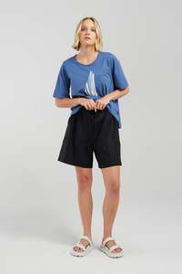 Linen Lovers: STRIKE T-SHIRT | DENIM