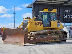 Bulldozers: 2015 Komatsu D65PX Bulldozer