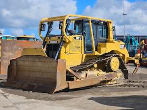 Bulldozers: 2013 CAT D6T XW Bulldozer