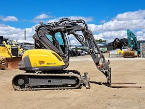 Excavators: 2018 Mecalac 8MCR Excavator