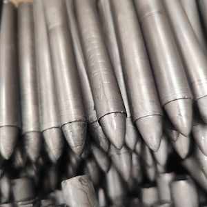 Industrial Crayons: Standard size Graphite Crayons