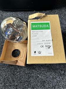 LAMP: E27 240V 200W CLEAR REFLECTOR