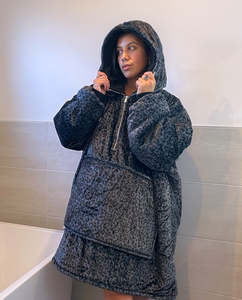 Adults Blanket Hoodies: ADULT BLANKET HOODIE - BLACK LEOPARD