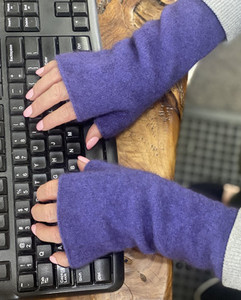 Gloves, Arm & Leg Warmers: Short Wrist Warmer Native World