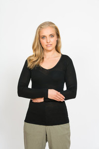 For Cosy Nights: Vee Neck Long Sleeve Rib Merino Wool top NZNC