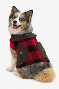Four Legged Friends: Classic Wool Dog Cover with Pockets SWANNDRI