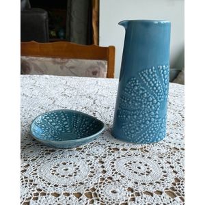 Products: Jo Luping Porcelain Kina Jug - New Zealand Nature