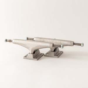 Skate Components: Thunder Skate Trucks