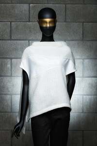 Moyuru: Moyuru White Jacket 243 647