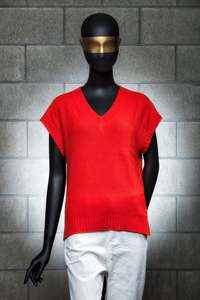 Knitwear: Evie Textured Vest 